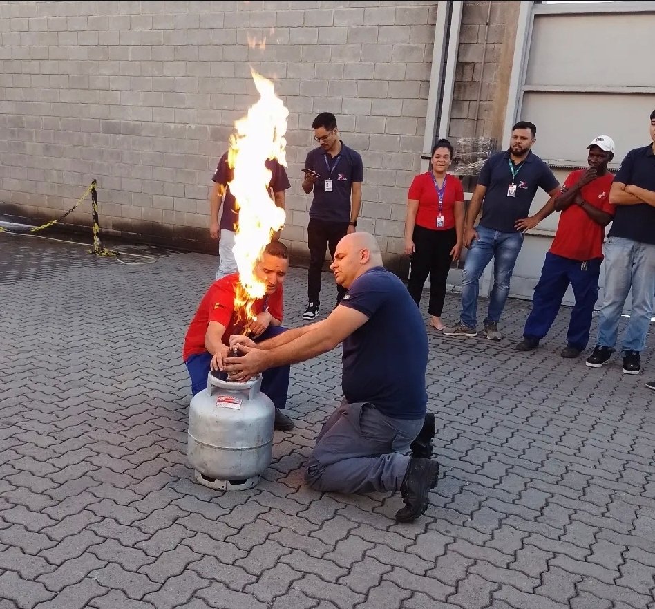 Treinamento com Botijão de gás