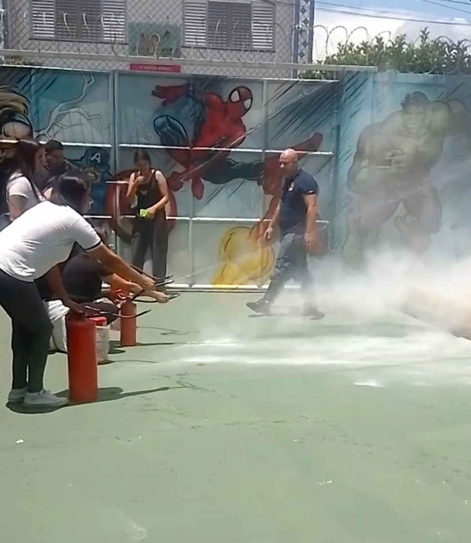 treinamento com extintores